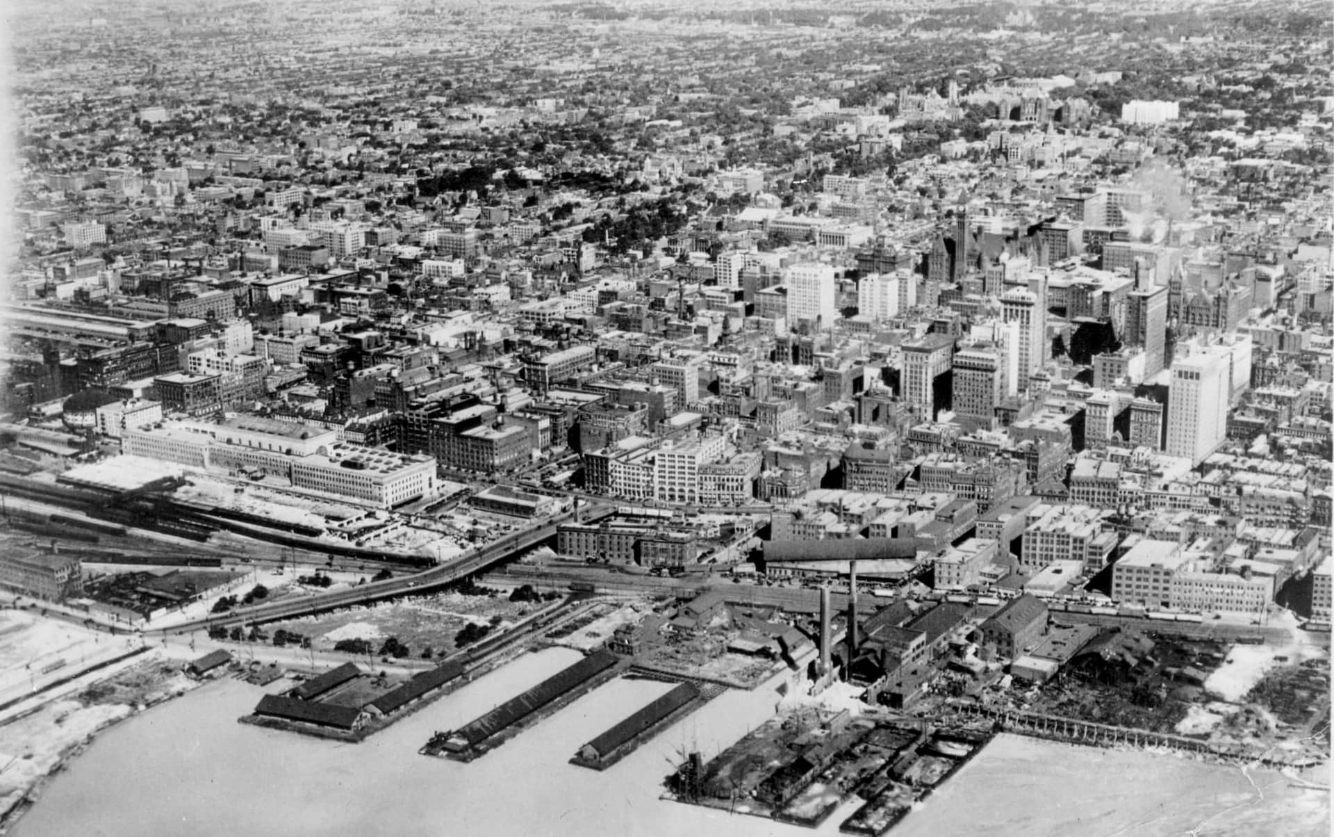 Toronto downtown in 1920.